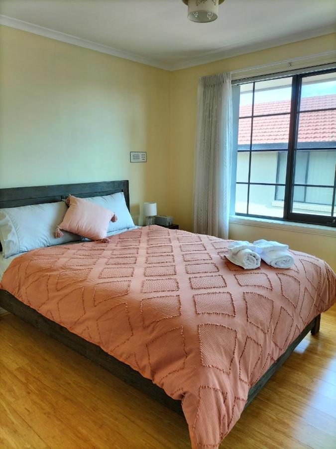 Appartamento 12 Mins To Mel Airport-Good Wood House St Albans Esterno foto