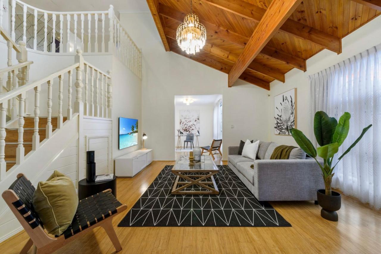 Appartamento 12 Mins To Mel Airport-Good Wood House St Albans Esterno foto