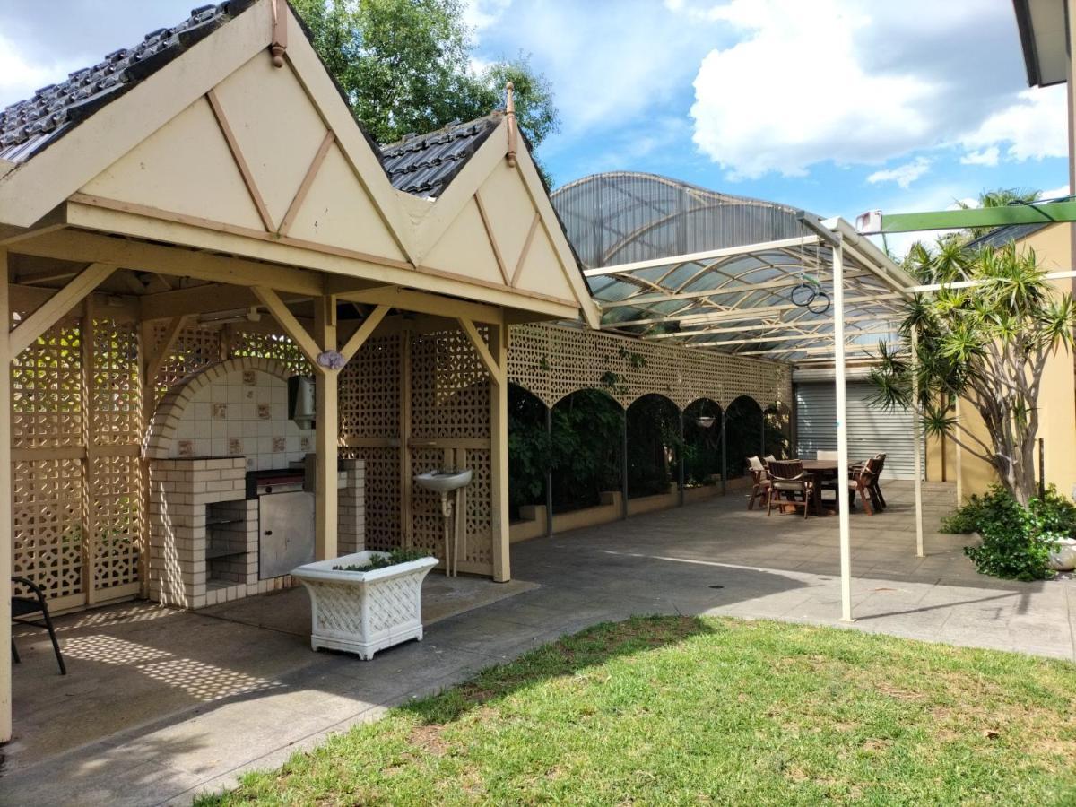 Appartamento 12 Mins To Mel Airport-Good Wood House St Albans Esterno foto