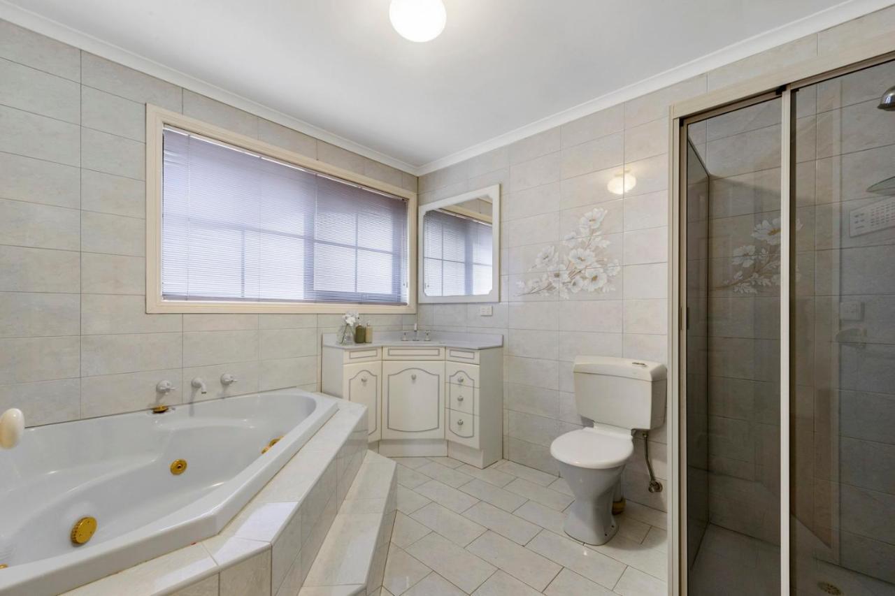 Appartamento 12 Mins To Mel Airport-Good Wood House St Albans Esterno foto